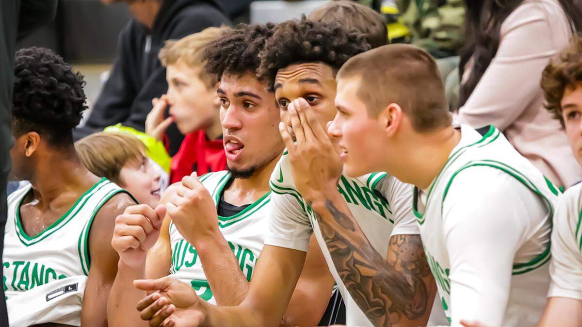 Myers Park basketball will face North Meck in the next round of the boys’ basketball playoffs.