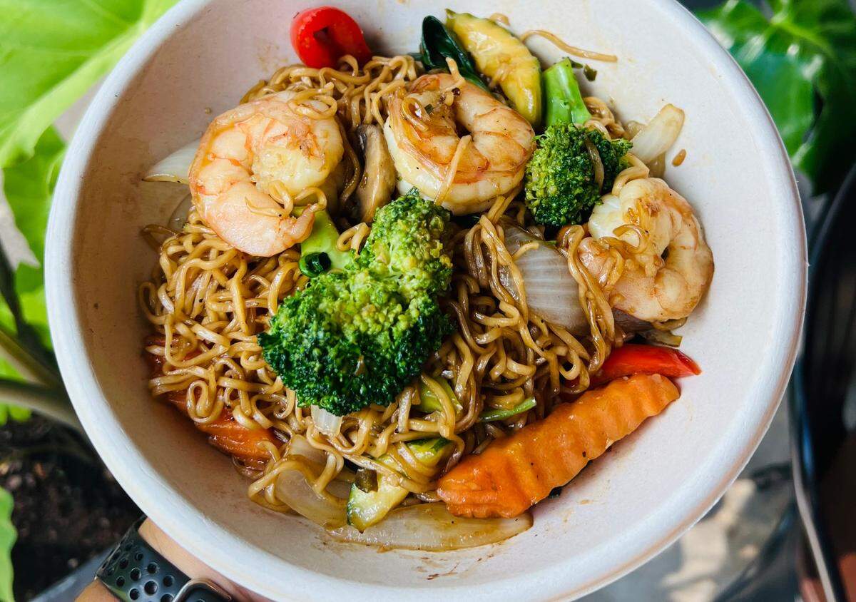 Sen Mee Noodle House’s Mama Pad Keemao is “mama” Thai ramen noodles sauted in a savory basil sauce with your choice of protein.