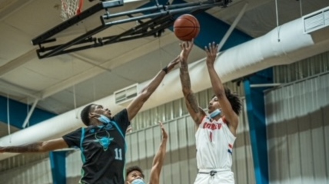 Tuesday’s Rewind: Combine Academy shakes nerves, stops Lake Norman Christian in showdown