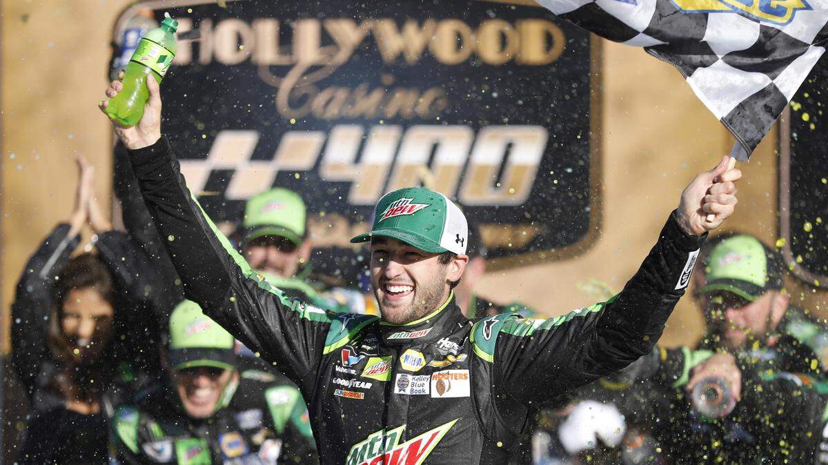 Chase Elliott ended up in Victory Lane a week ago at Kansas, but a year ago at Martinsville, where the NASCAR Cup series heads on Sunday, it was a much different story.