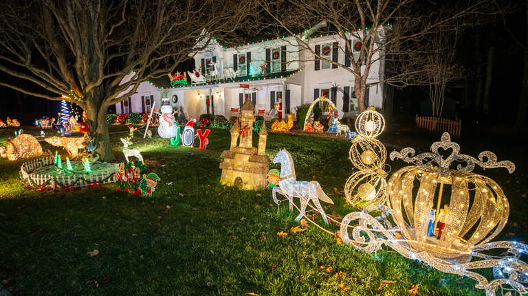 Photos: 2023 Best Holiday Displays — 1201 Merribrook Dr. in Matthews