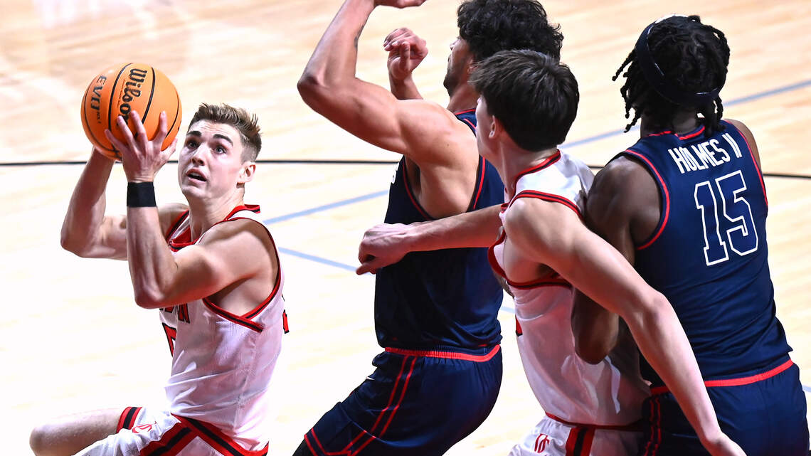 Davidson men’s basketball falls to Dayton in Atlantic 10 opener, 72-59