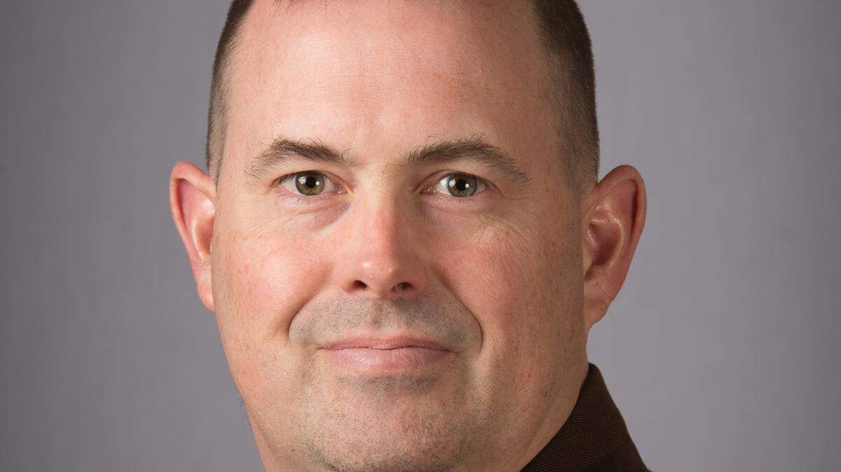 Dana Tucker is a challenger in the Nov. 4, 2025, election for Mooresville Ward 4 town commissioner.