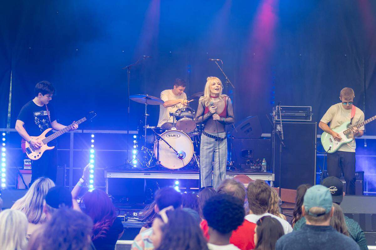 Camisole performs at Lovin’ Life Music Fest 2025.