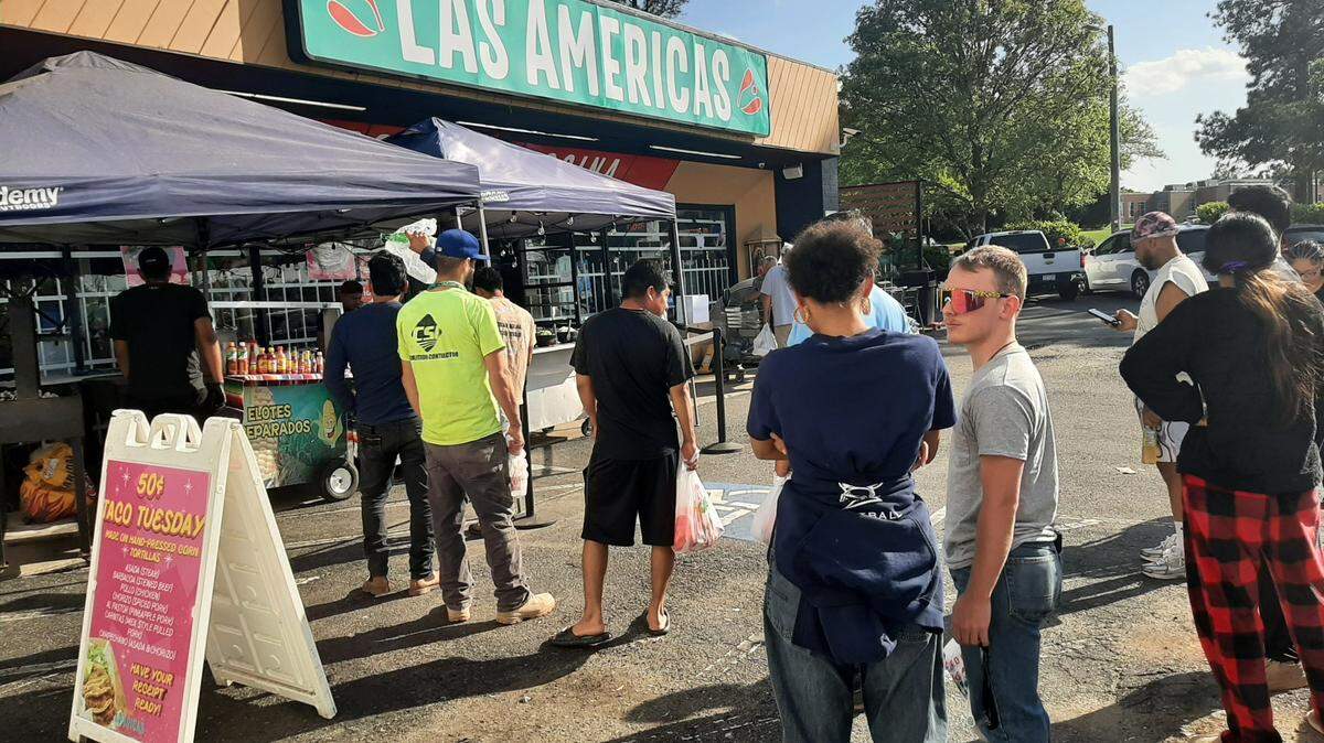 A line for tacos forms Tuesday night in front of Las Americas. The Rock Hill grocery store and restaurant will be impacted by tariffs since most of their items are imported from other countries.