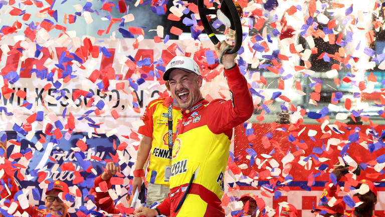 Joey Logano dominates in return to NASCAR points racing at North Wilkesboro