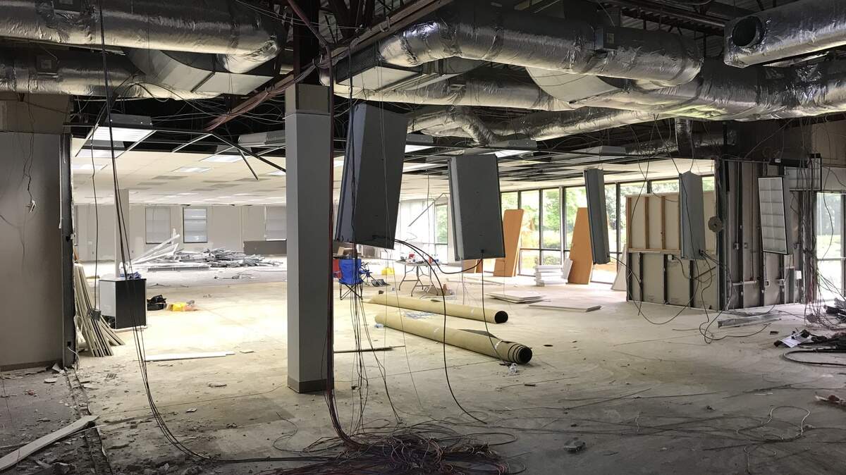 A recently vacated office building in South Point Business Park will soon be a sanctuary for bulldogs and beer-lovers alike.