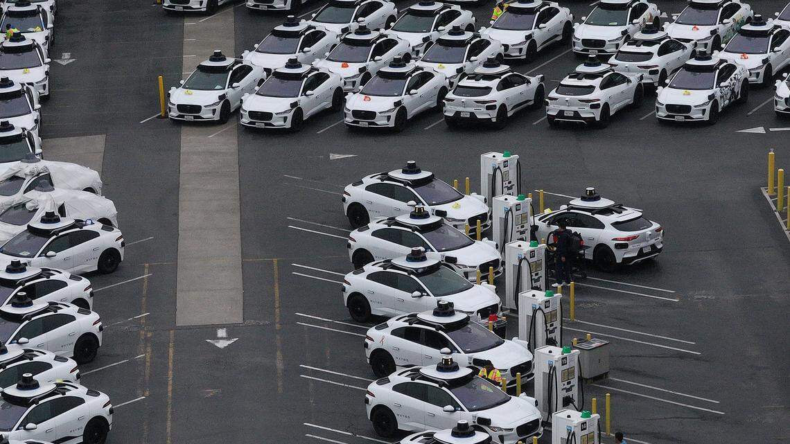 Your essential Charlotte guide to using Waymo driverless taxis around uptown