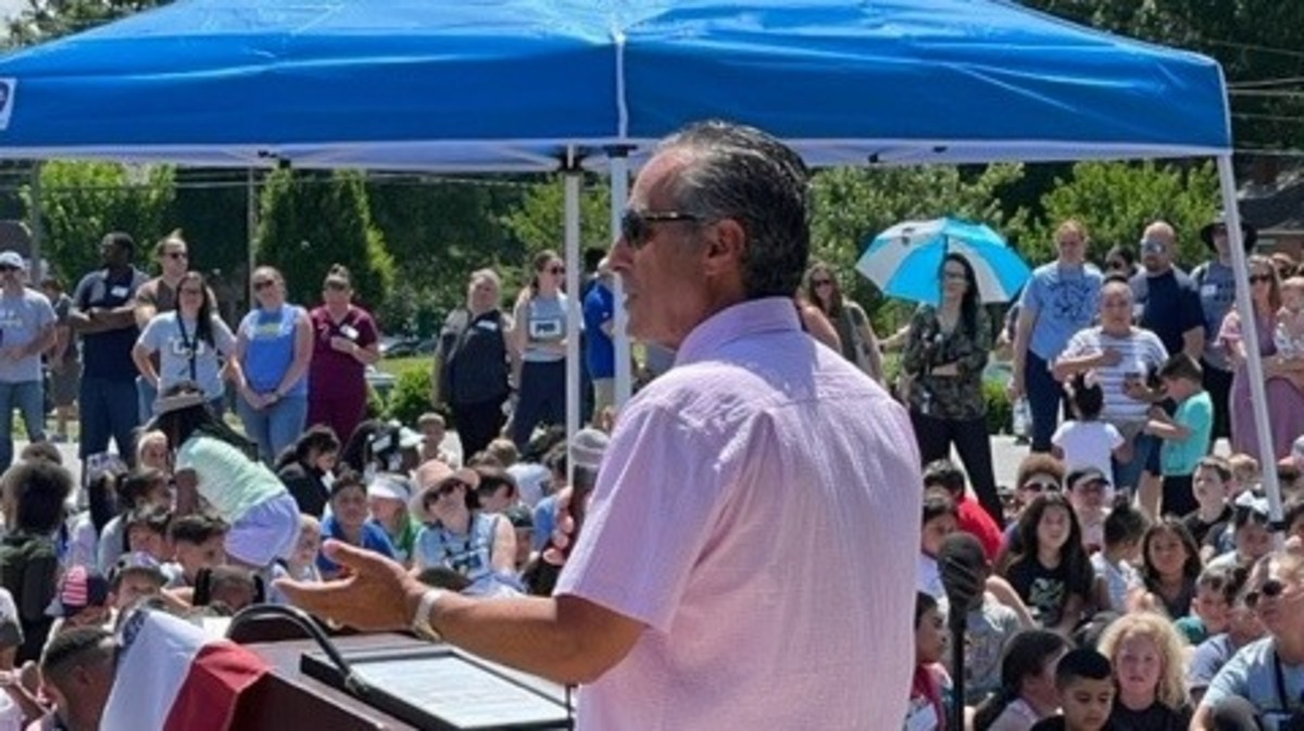 Ed Samaha is a candidate for Pineville mayor