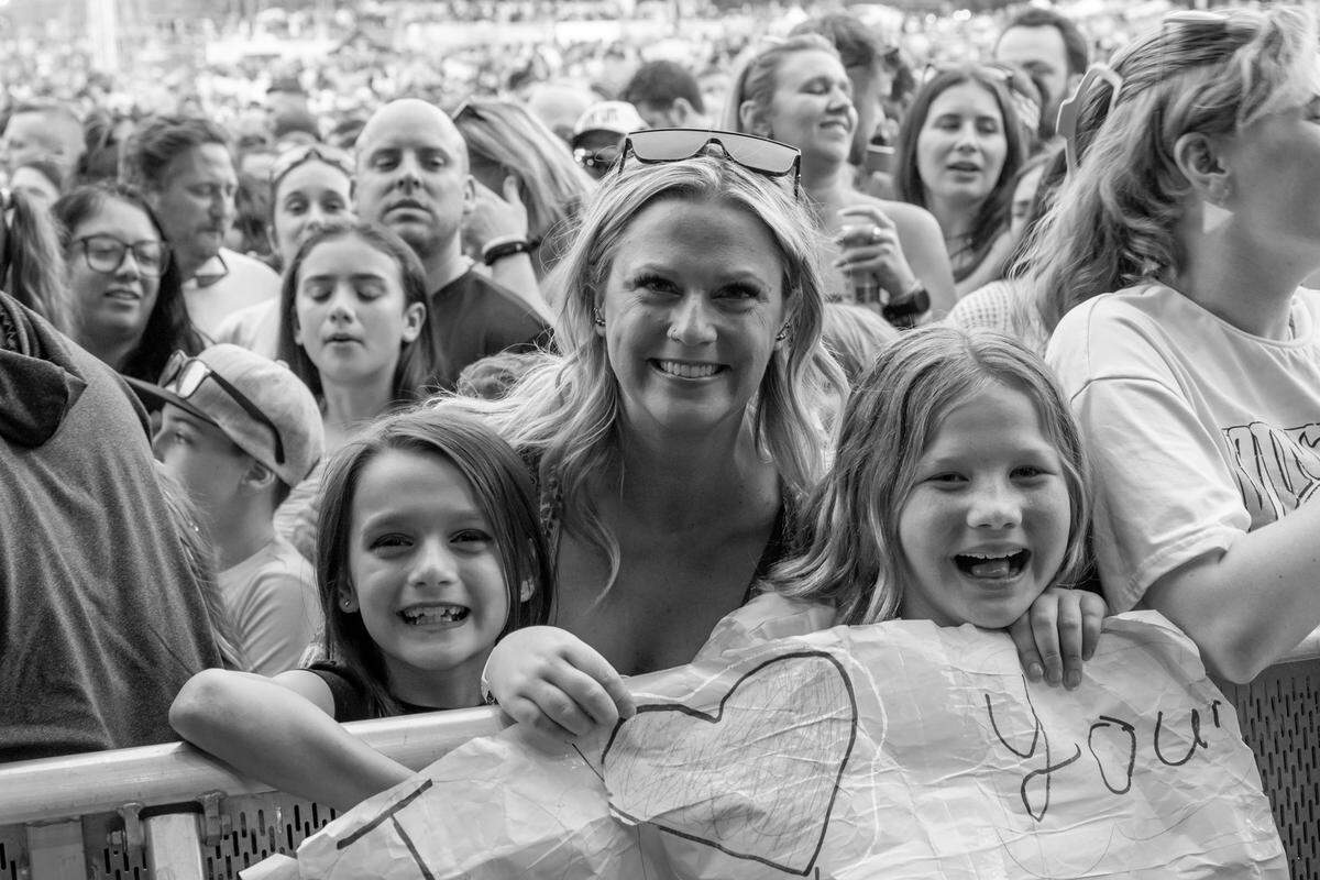 Fans at Lovin’ Life Music Fest 2025.