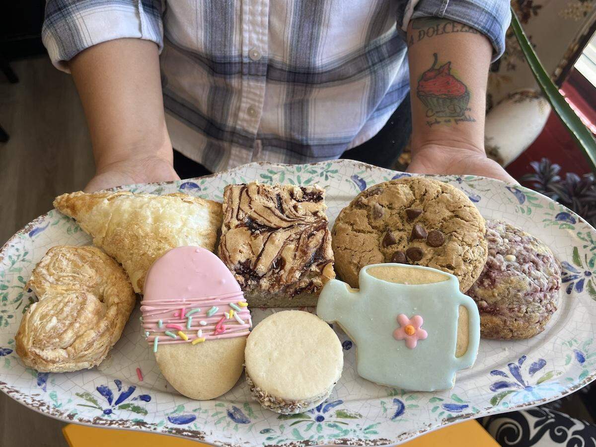 After growing up in the Dominican Republic next to a bakery, Karina Cooper set out to build her own. Today, with the help of her three daughters, Cooper bakes a plethora of globally inspired cookies and pastries.