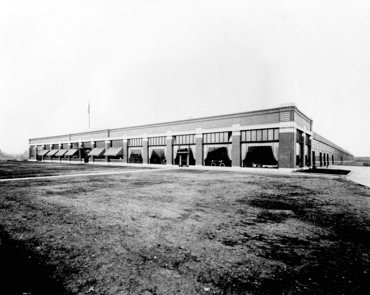 An undated photo of the Ford Company Motor Plant on Statesville Avenue. The factory was constructed in 1924 by industrial architect Albert Kahn and was used to sell Model-T and Model-A Fords.