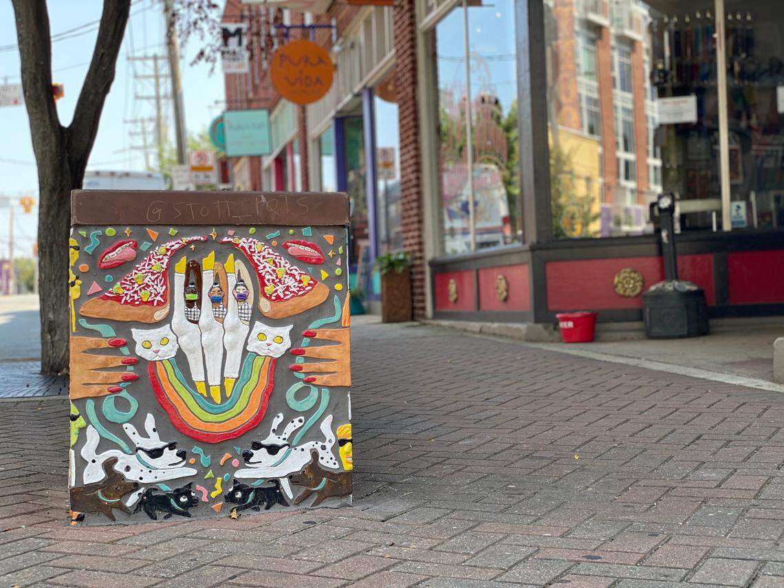 Trash Receptacle at the corner of 35th Street and N. Davidson Street by Grace Stott, 2020.