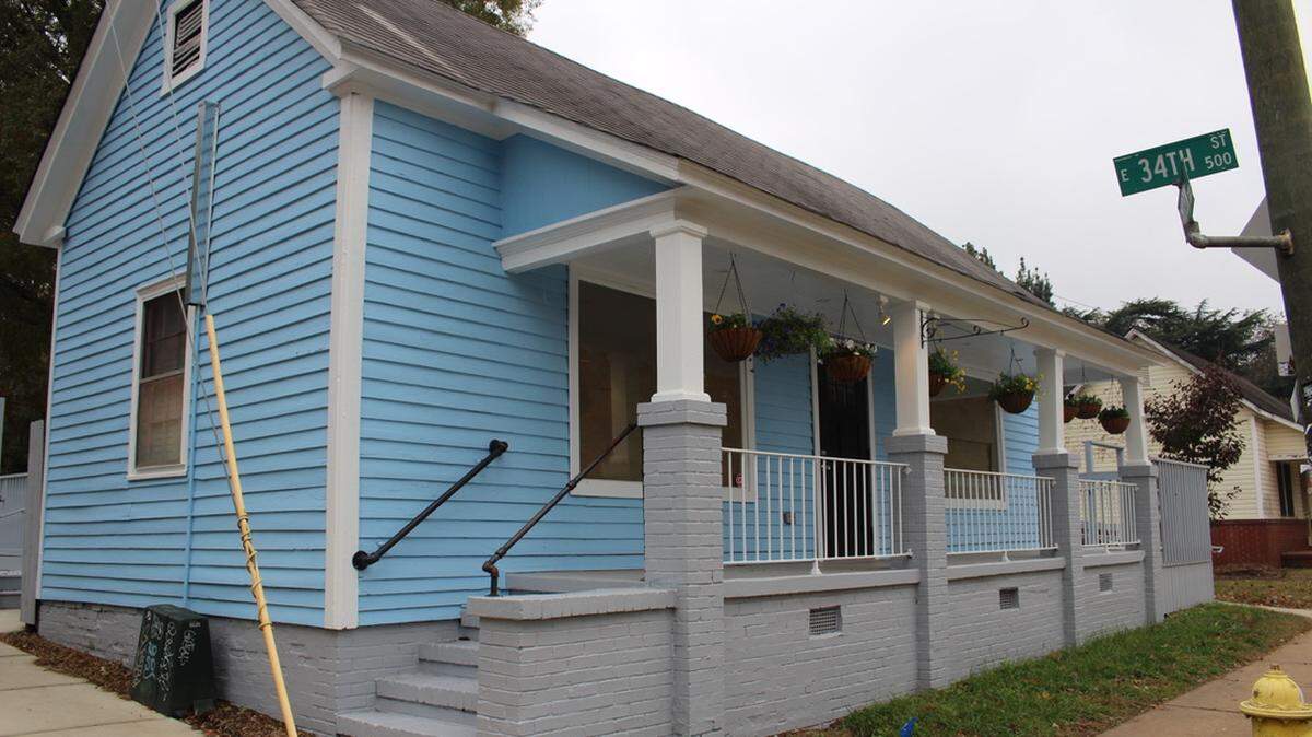 The exterior of the former Red House Cafe in NoDa was recently painted baby blue, as the owners of Oh My Soul prepare to open NoDa’s first all-vegan restaurant.