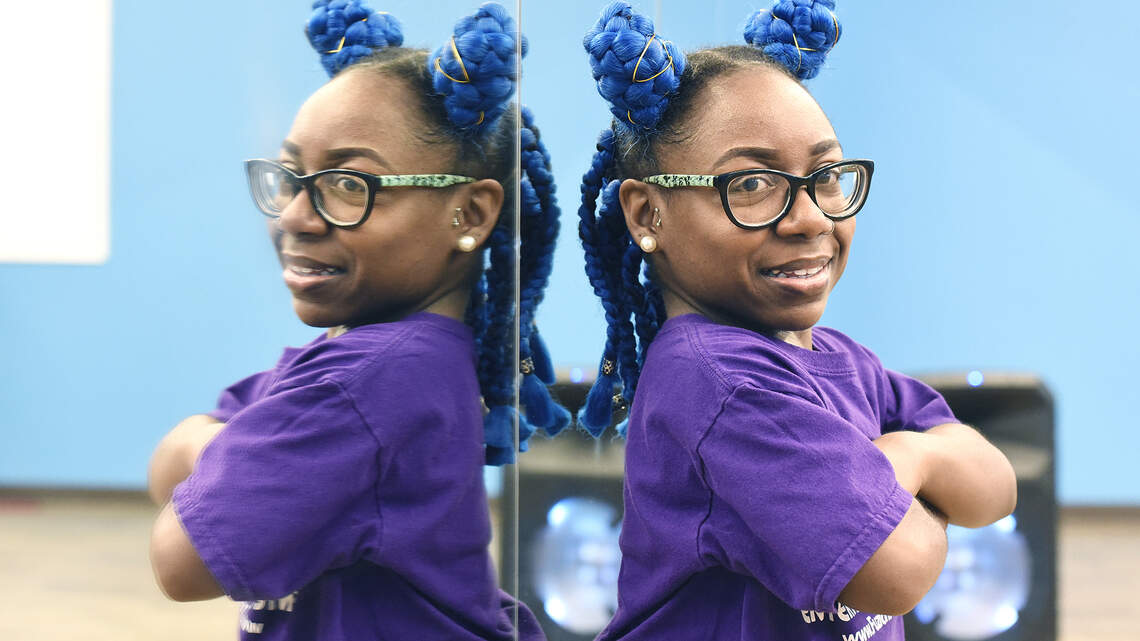 Meet Keeshlinooo — a little person (3 feet 5 1/2 inches) with a big Instagram following