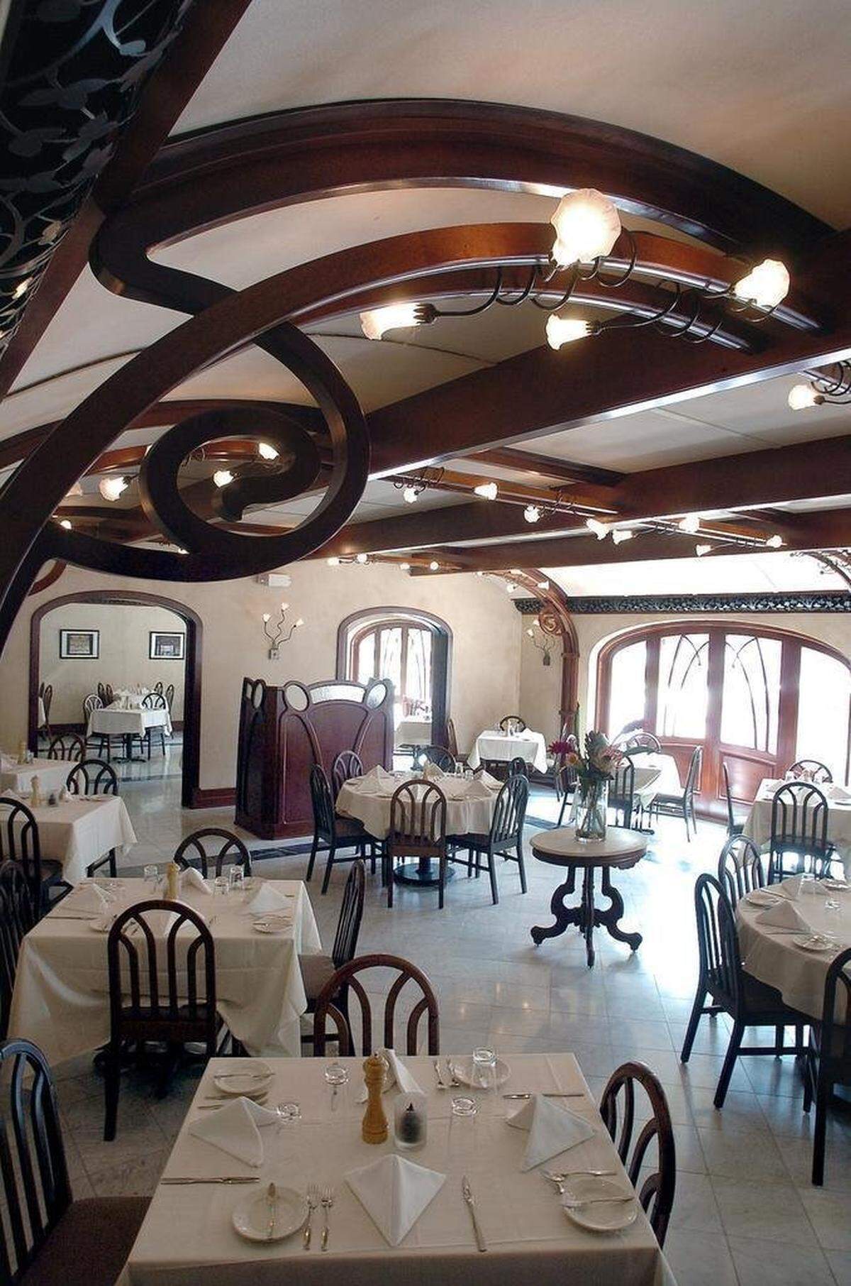 Carpe Diem, 1535 Elizabeth Ave., did not reopen after closing in March because of the COVID-19 pandemic.