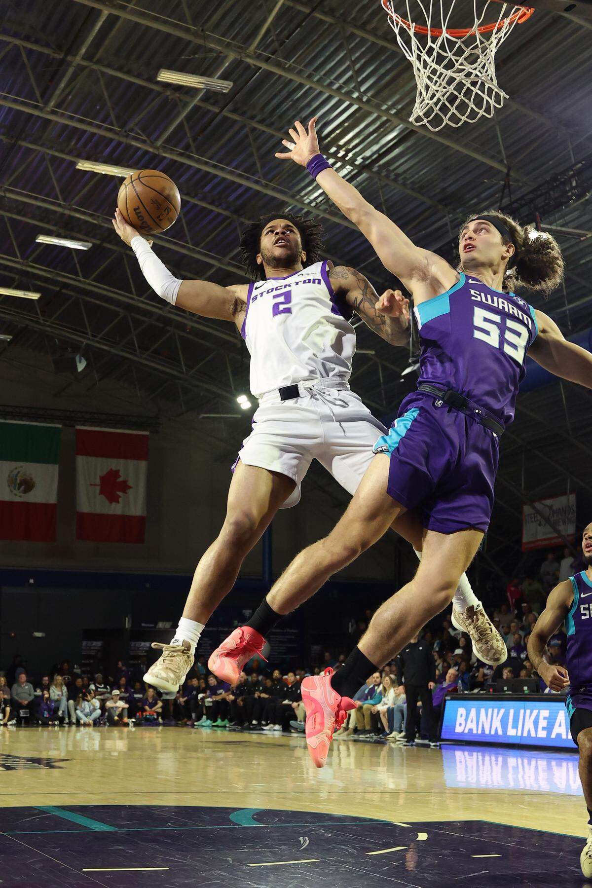 Jameer Nelson Jr. of the Stockton Kings drives to the basket during the game against the Greensboro Swarm on April 8, 2026, at the Novant Health Fieldhouse in Greensboro.