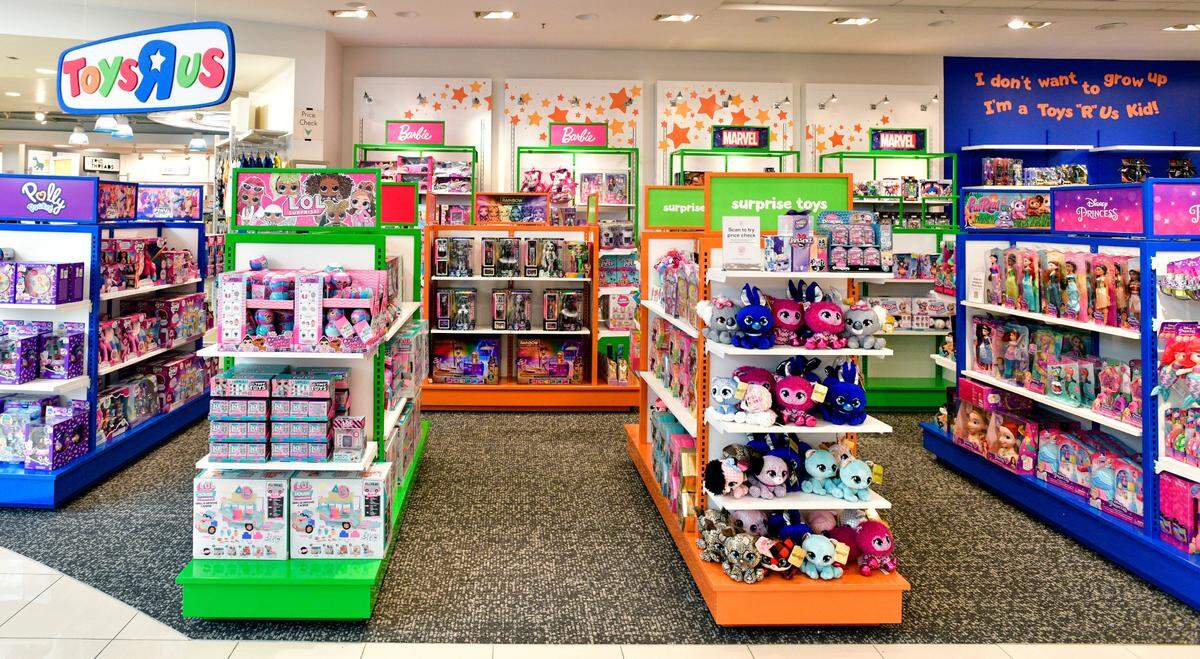 The Toys R Us in-store shops at Macy’s department stores nationwide will range from 1,000-square-feet to 10,000-square-feet at flagship locations.