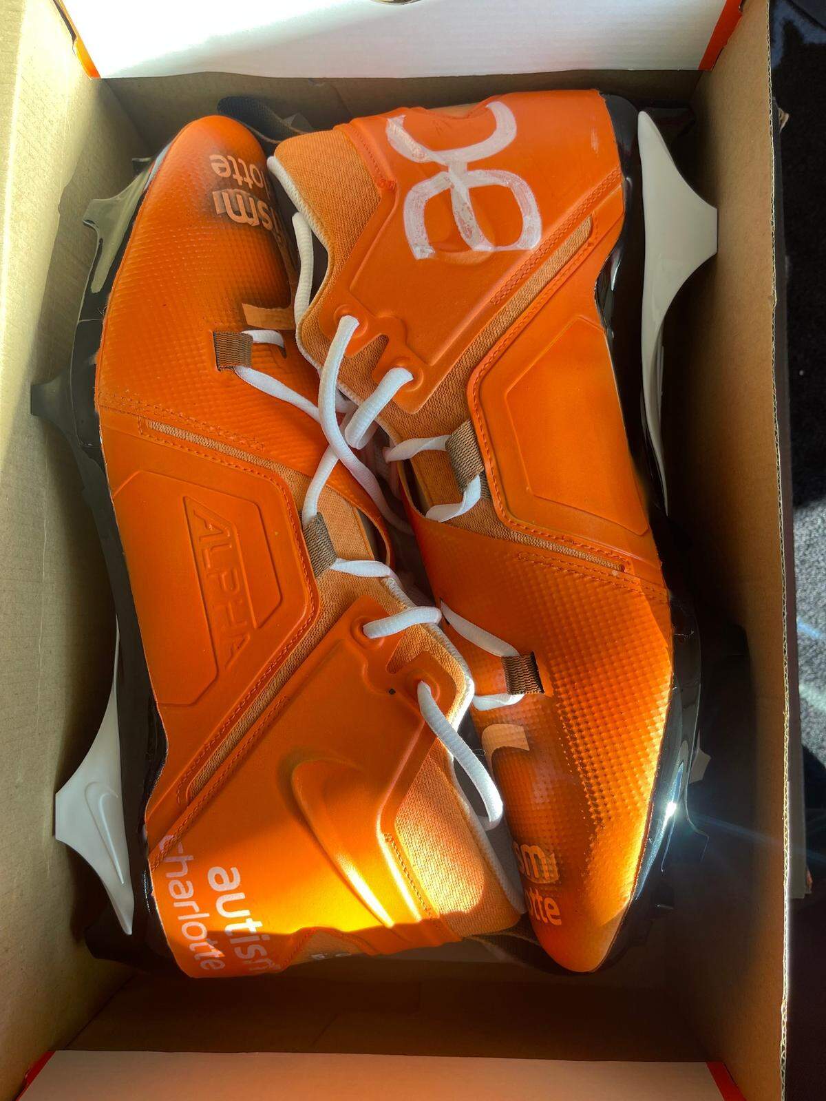Carolina Panthers tight end Ian Thomas will wear custom-made cleats with the Autism Charlotte logo designed on the footwear in Week 14’s matchup against the New Orleans Saints.