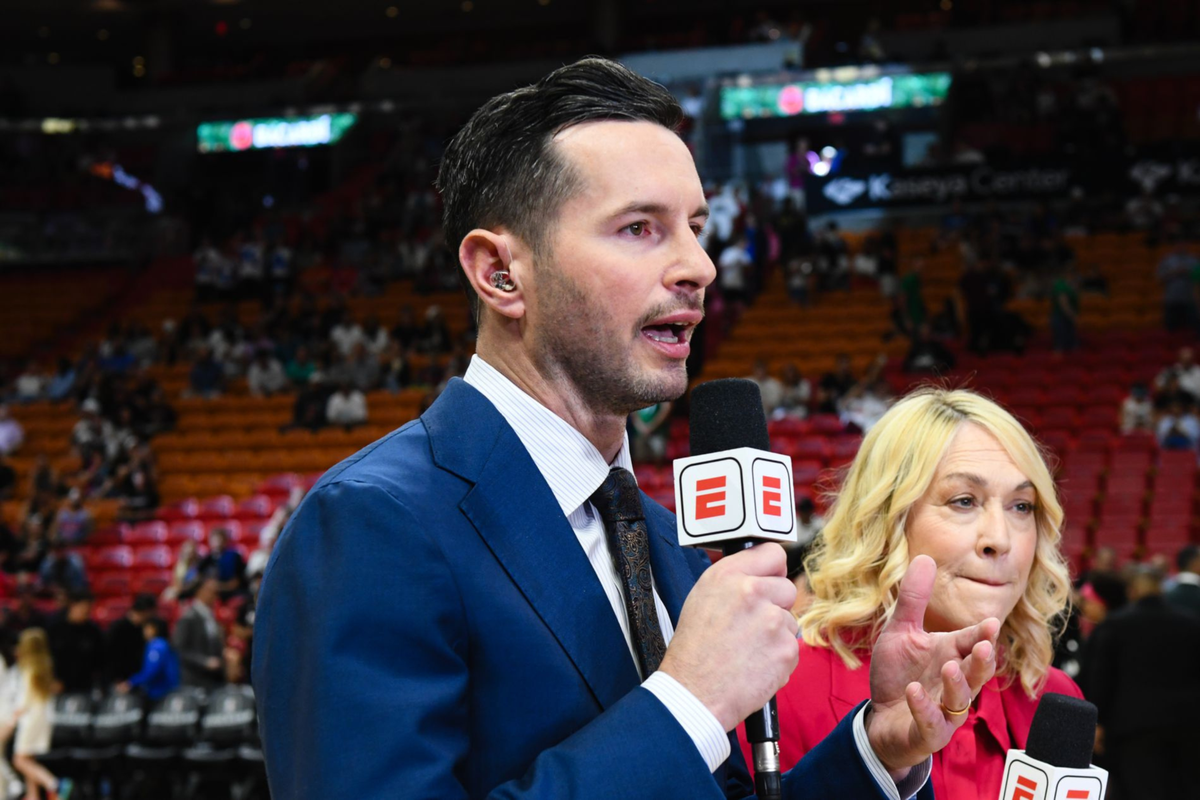 ESPN analyst JJ Redick, alongside NBA broadcasting colleague Doris Burke. / ESPN Images