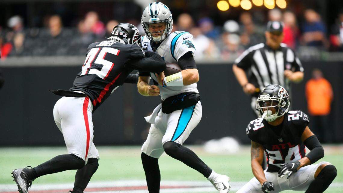 Sam Darnold knocked out of Panthers-Falcons game with concussion