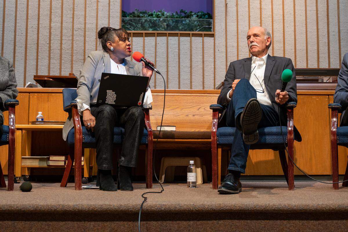 Gwendolyn Glenn of WFAE and Pulitzer-winning journalist David Zucchino discuss his new book, “Wilmington’s Lie: The Murderous Coup of 1898 and the Rise of White Supremacy,” at a Feb. 20 event at First Baptist Church-West in Charlotte. The book tells the story of a dark chapter in N.C. history.