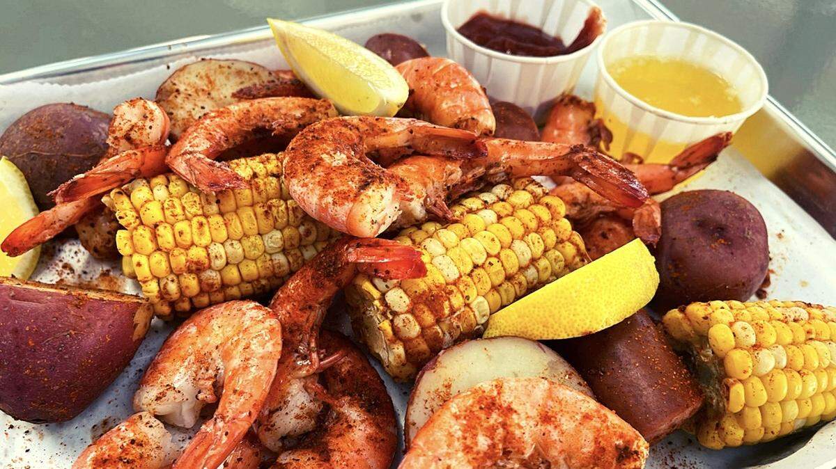 Barcos Raw Bar will open at Gibson Mill Market in 2022.