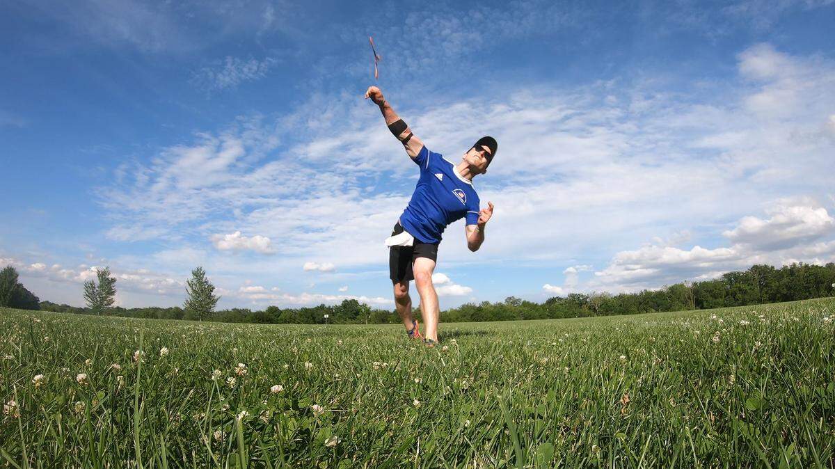 Logan Broadbent’s boomerang theatrics will be on display Friday and Saturday.