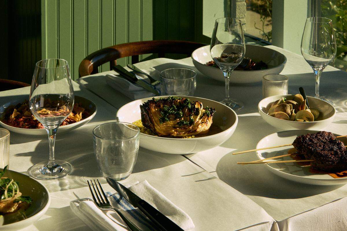 Rada is a new contemporary American restaurant serving up vegetable-forward, European-inspired cuisine on Selwyn Ave. 