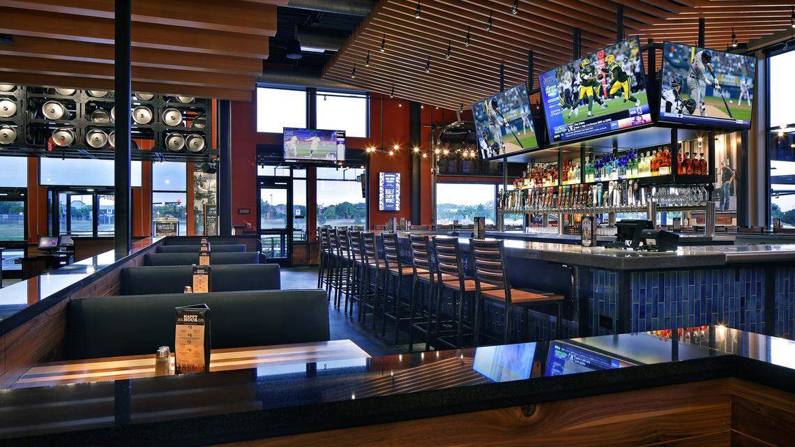 BJ’s Restaurant & Brewhouse will open in a 7,000-square-foot space at Concord Mills mall.