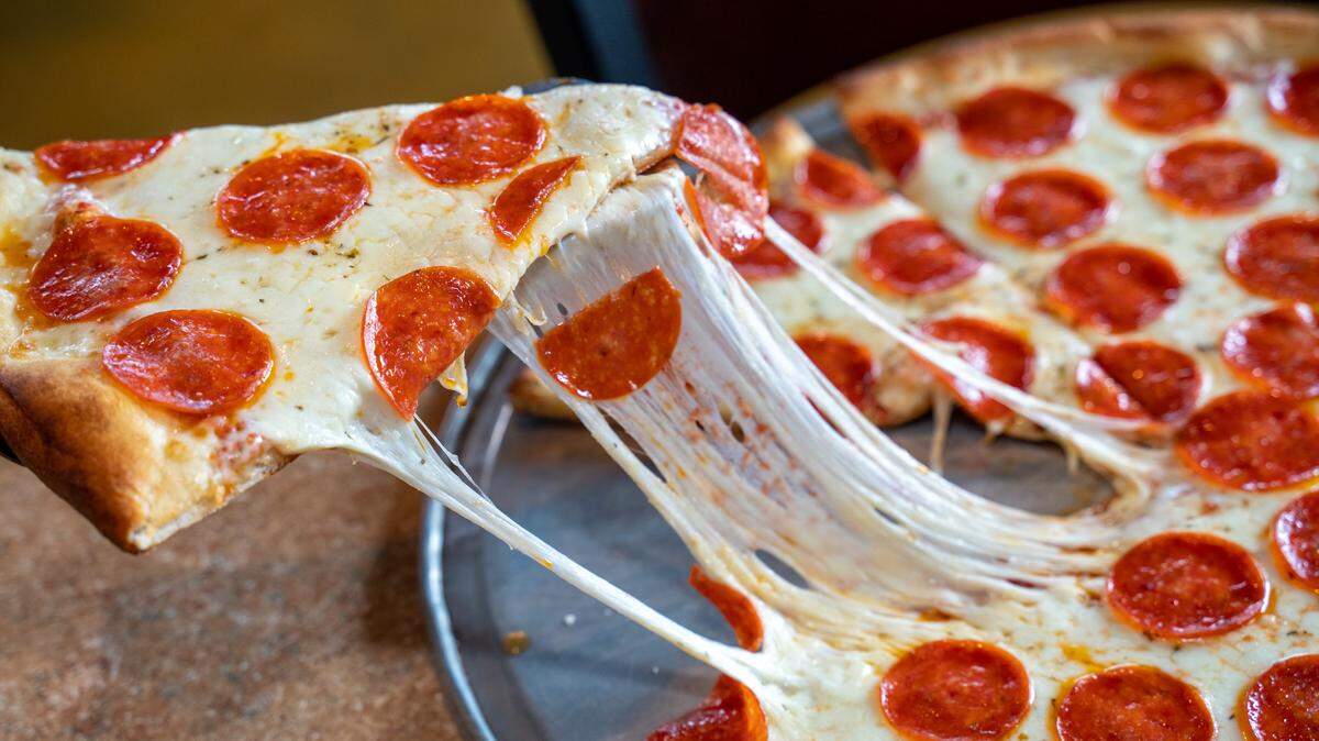 Hawthorne’s New York Pizza and Bar has ten locations across the Charlotte area.