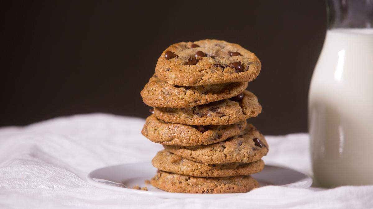 Upon check-in, guests at DoubleTree hotel receive warm, fresh-baked chocolate chip cookies. The recipe has remained secret — until now.