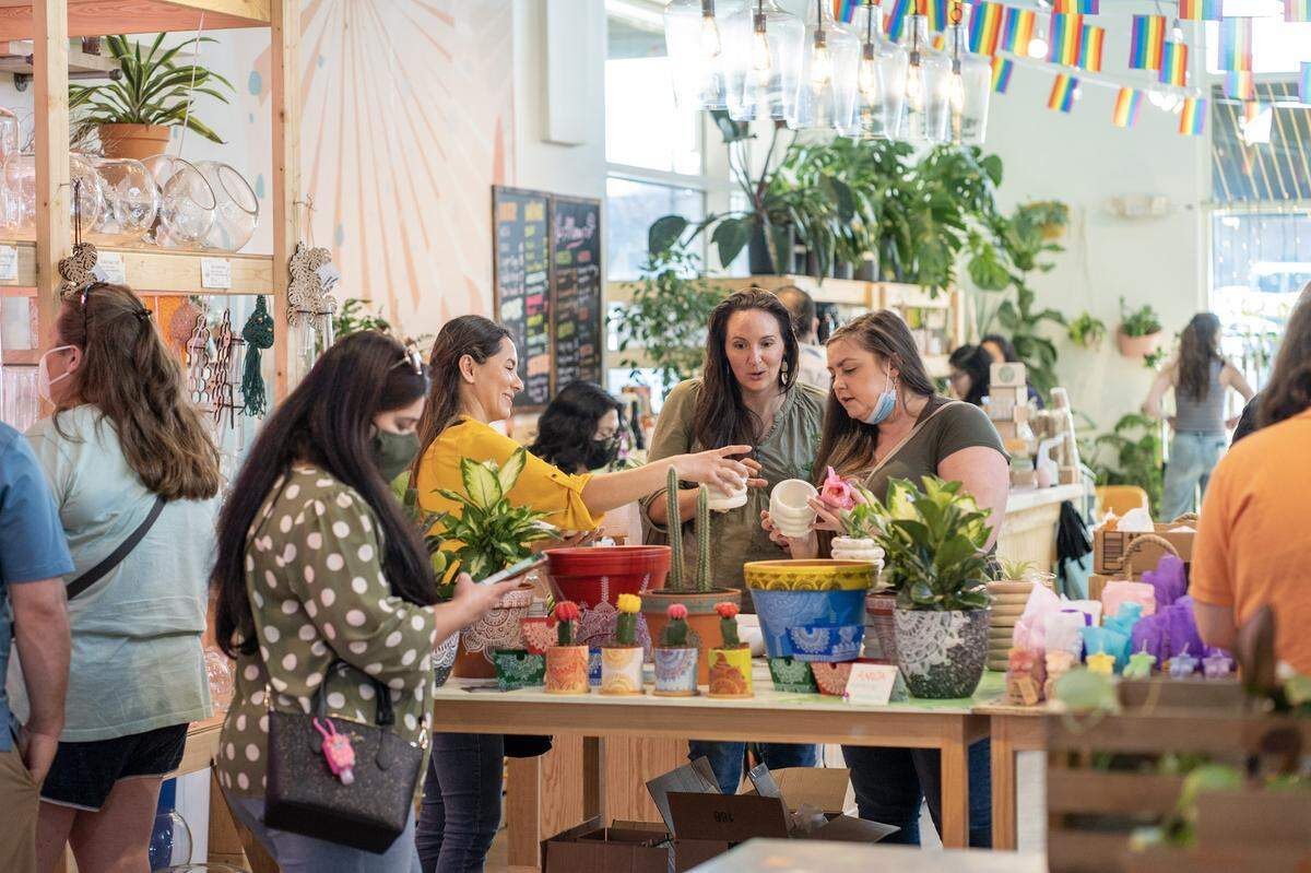 Twigs & Figs, a houseplant shop and creative space, is offering workshops Saturday and Sunday for you to create a handmade gift for mom or bring her to a workshop and make a keepsake together.