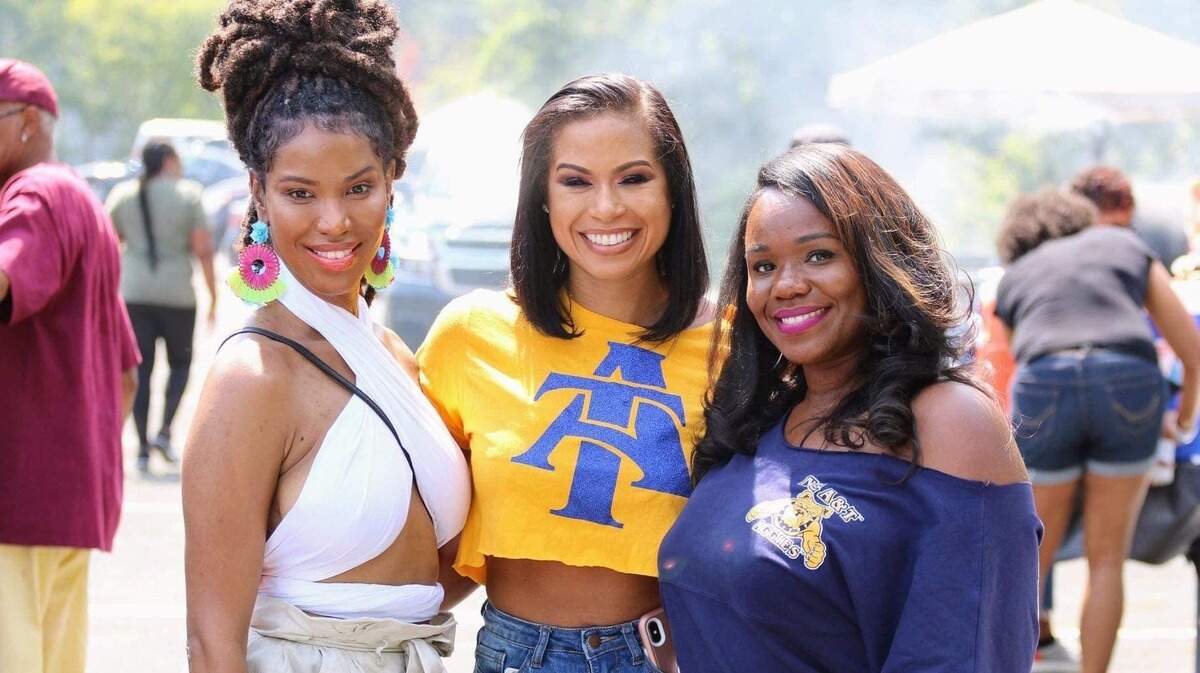 Join Johnson C. Smith University and Queen City HBCUs, Inc. on July 31 for food, live music and more at the 3rd Annual Queen City HBCU Cookout.