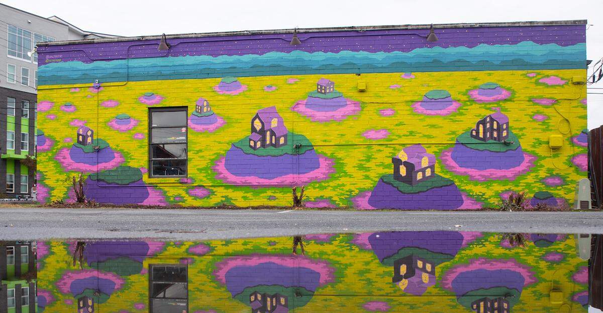 Mural at 1306 Central Avenue by Valeriya Volkova, 2019.