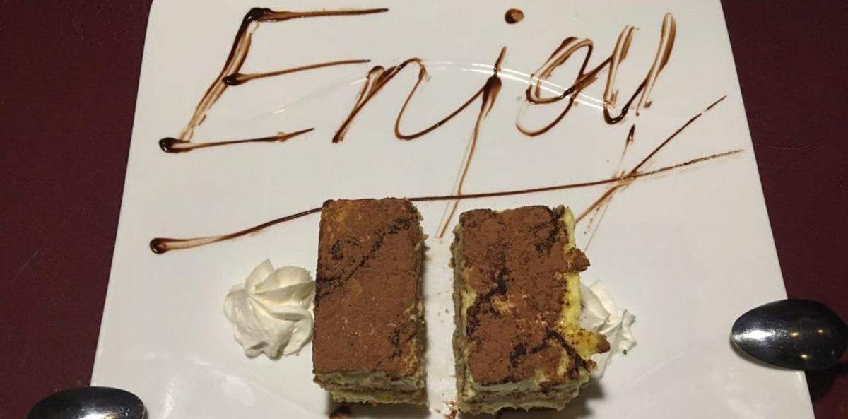 Tiramisu at Villa Tuscanna.