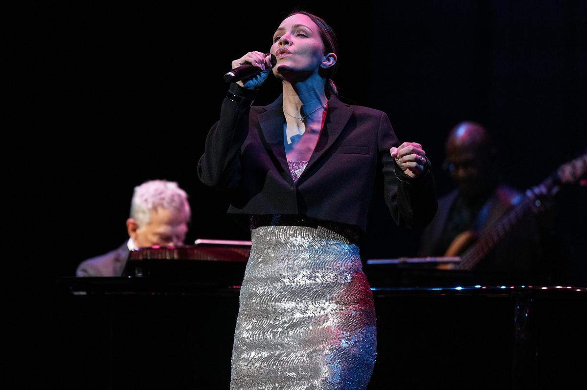 Singer Katharine McPhee performs during the ‘Music with Friends’ concert at the restored and reopened historic Carolina Theatre in Charlotte Tuesday, May 20, 2025