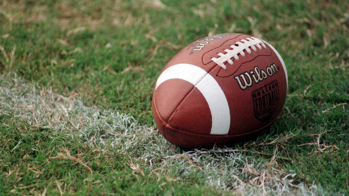 JM Robinson makes a big move in final regular-season Sweet 16 football poll