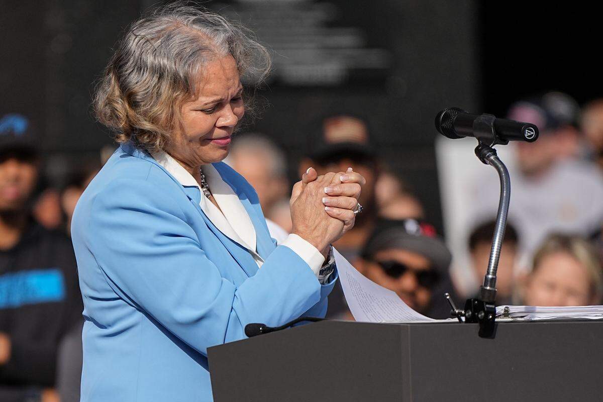 Immigration and Customs Enforcement criticized Charlotte Mayor Vi Lyles in a news release, saying her “sanctuary policies” let a man charged in a fatal hit-and-run incident walk free. Lyles does not control bond policies or charging decisions, however.