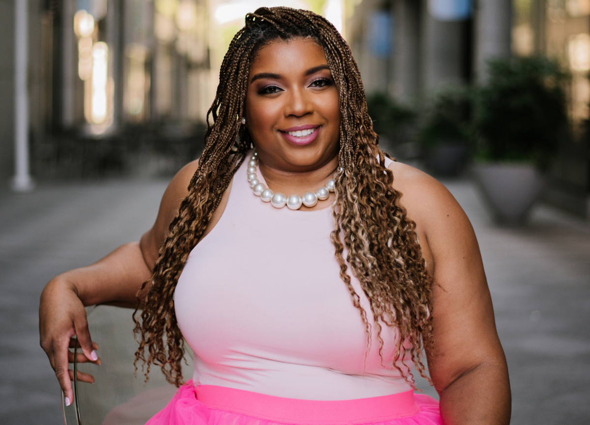 Charlotte-area mental health therapist Veronda Bellamy says participating in dry January can lead to positive mental health effects and good habits.