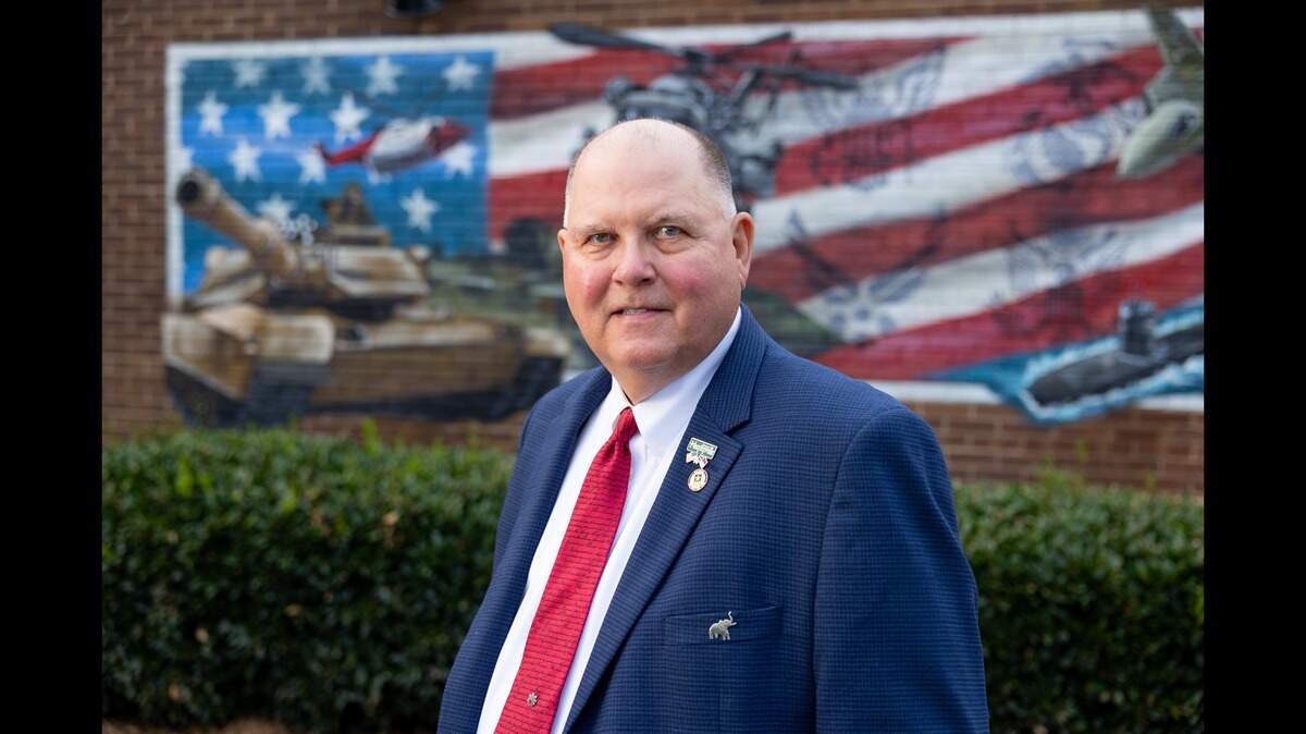 Frank Gammon is running for Huntersville’s Board of Commissioners.