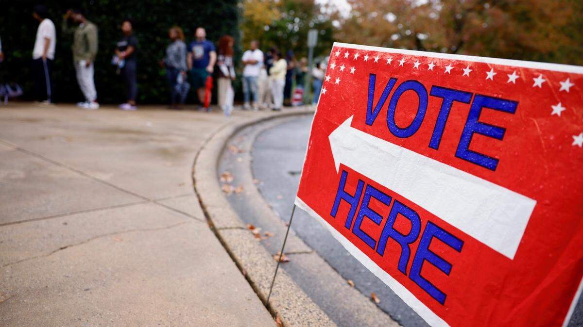 A handful of underdog candidates are taking on Charlotte city government’s Democrat majority in the November election.