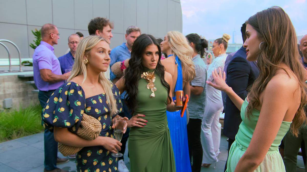 (L-R): Savannah Gowarty, Chloe Tucker Caine and Jessica Markowski from “Owning Manhattan” on Netflix.
