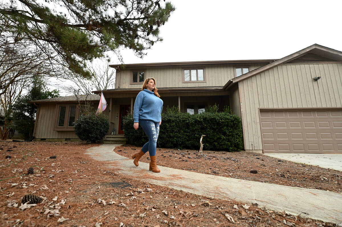 Tiffany Fitzgerald, a single mom with two kids was renting a home from Invitation Homes when problems started arising. The kitchen dining room ceiling began coming down in patches due to a leak. Invitation Homes sent out a repairman who used an inappropriate tool to try and take the ceiling down but damaged the electrical work instead. Because of the damage, Fitzgerald and her family are unable to stay in the home.