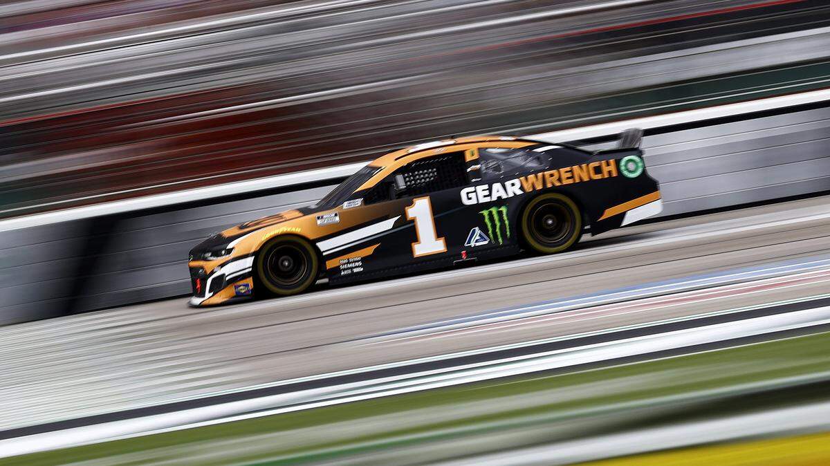 Kurt Busch, driver of the (1) GEARWRENCH Chevrolet, drives during the NASCAR Cup Series Quaker State 400 presented by Walmart at Atlanta Motor Speedway on July 11, 2021 in Hampton, Georgia. (Jared C. Tilton/Getty Images/TNS)