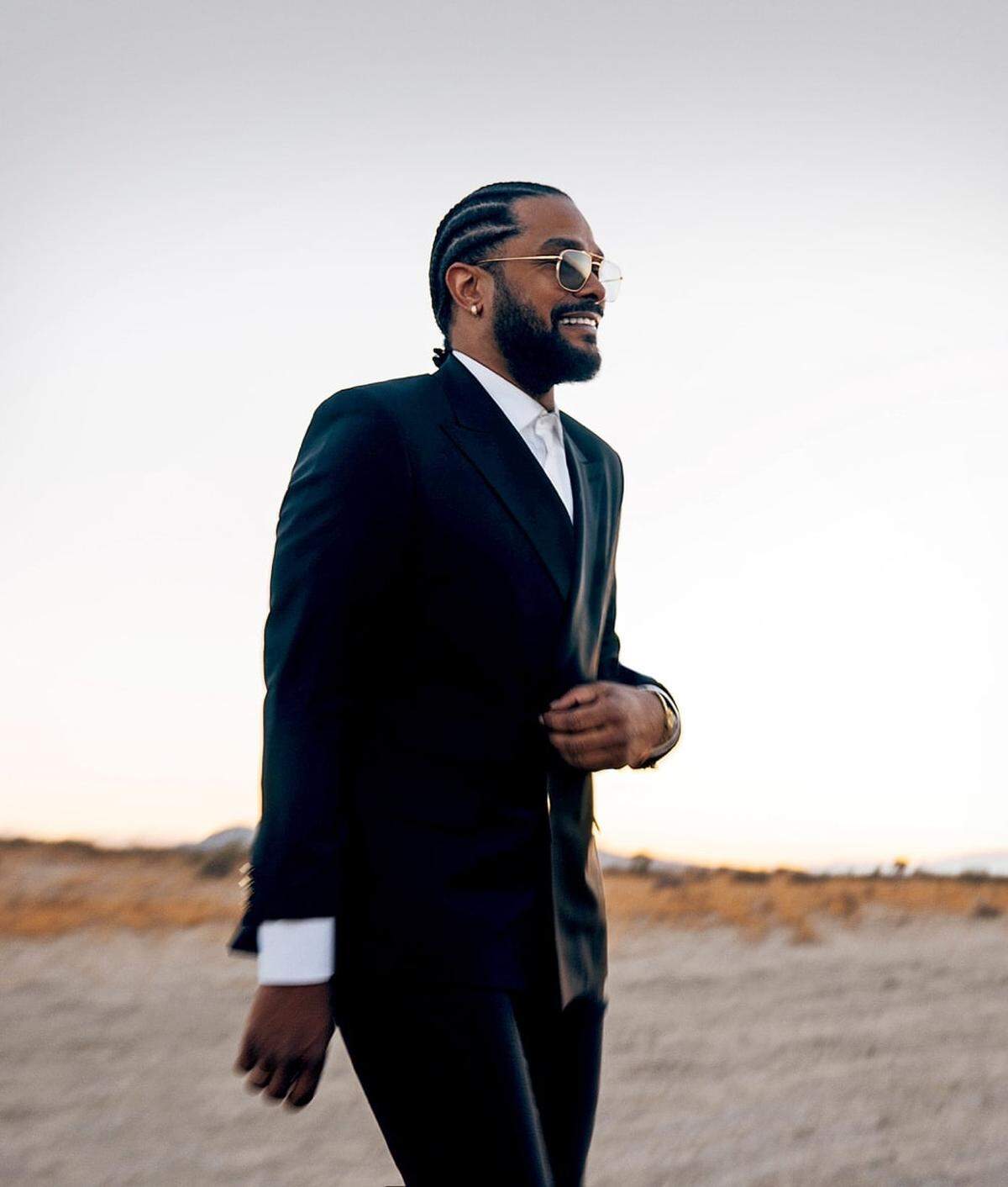 Maxwell’s 25-date spring tour kicked off in Dallas on March 2 and ends May 8 in Miami.