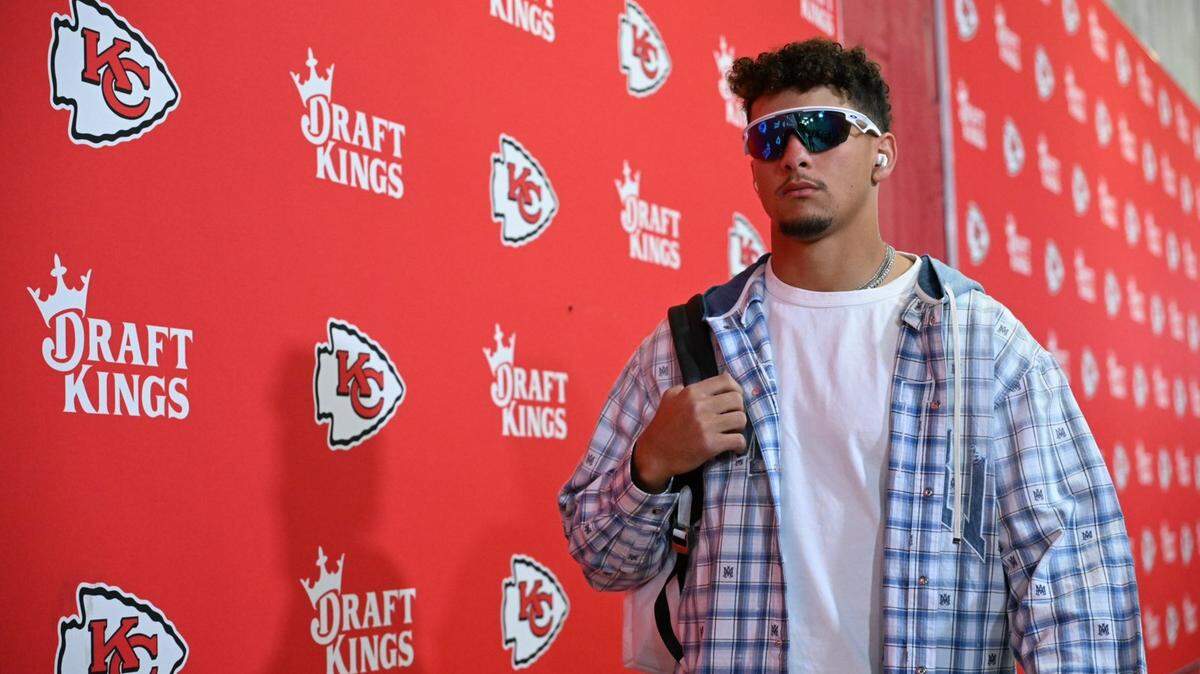 Kansas City quarterback Patrick Mahomes will play for the first time as a pro in Charlotte Sunday when he leads the Chiefs against the Panthers at Bank of America Stadium.