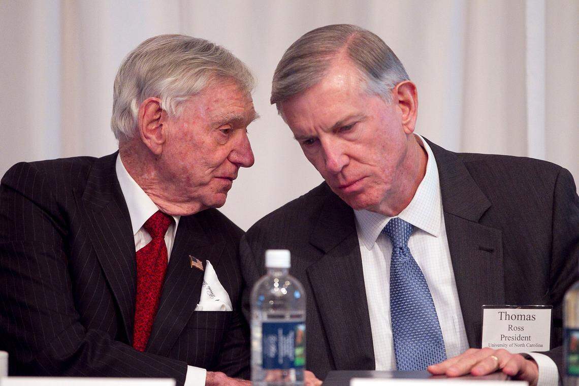 Former Dole Food Co. chairman David Murdock, left, chatted with then-UNC President Tom Ross after the California billionaire announced a $50 million gift for the David H. Murdock Research Institute in 2013.