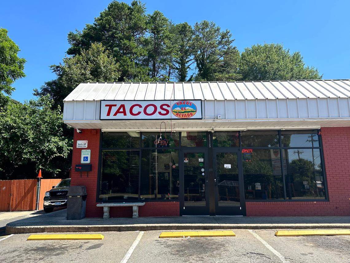 Tacos El Nevado offers traditional Mexican dishes such lengua (beef tongue) tacos and menudo, a soup made with cow’s stomach in a spicy red chili broth.