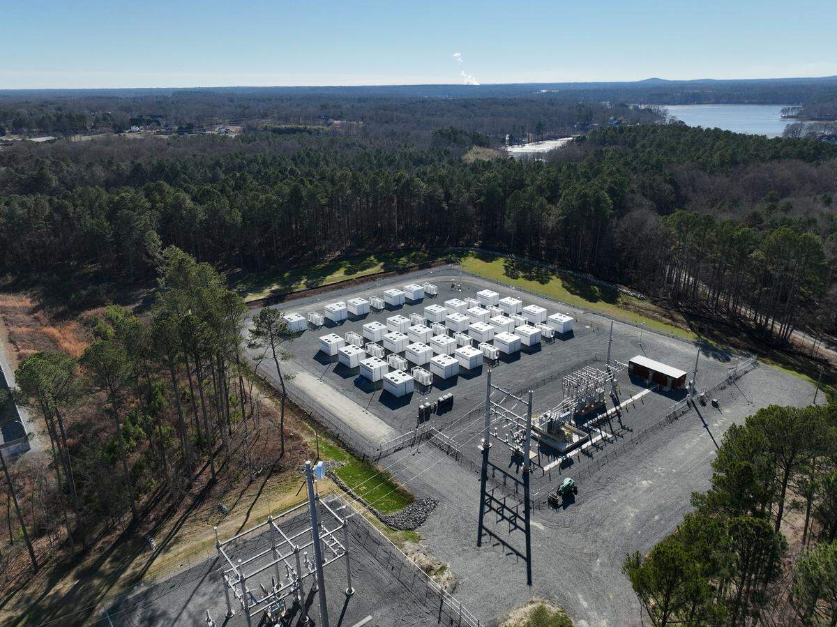 The 50-megawatt, four-hour battery energy storage system at the former Duke Energy Allen Steam Station in Belmont. Duke Energy is investing in reusing the coal plant as a battery storage facility.